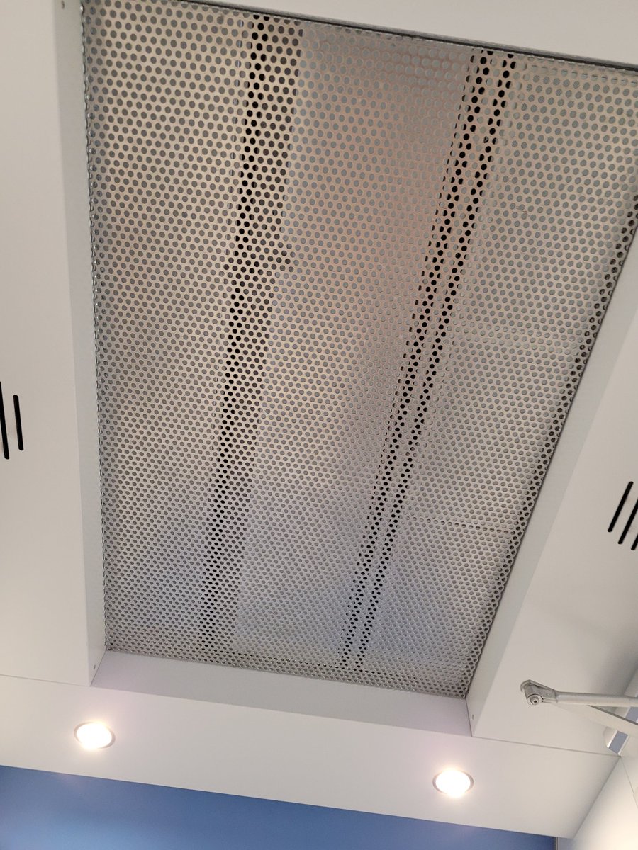 Sarah Riley Cox tweet media