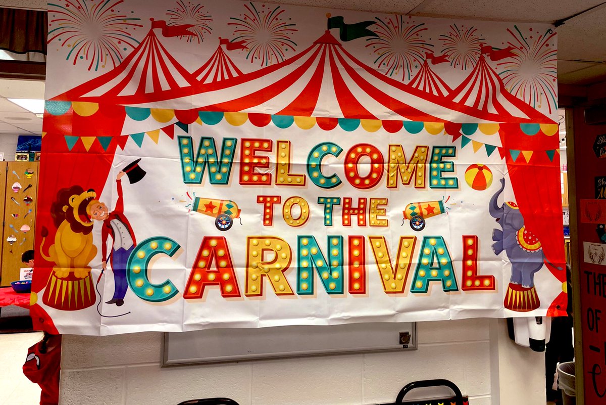 parenteauteach's tweet photo. We had a BLAST at our 3rd grade carnival! Students earned tickets to play games by working and trying hard during our test prep boot camp days. @mrstfrazier is a true ring leader 🍿🎪 #edisonshines https://t.co/mXgCr6cDfT