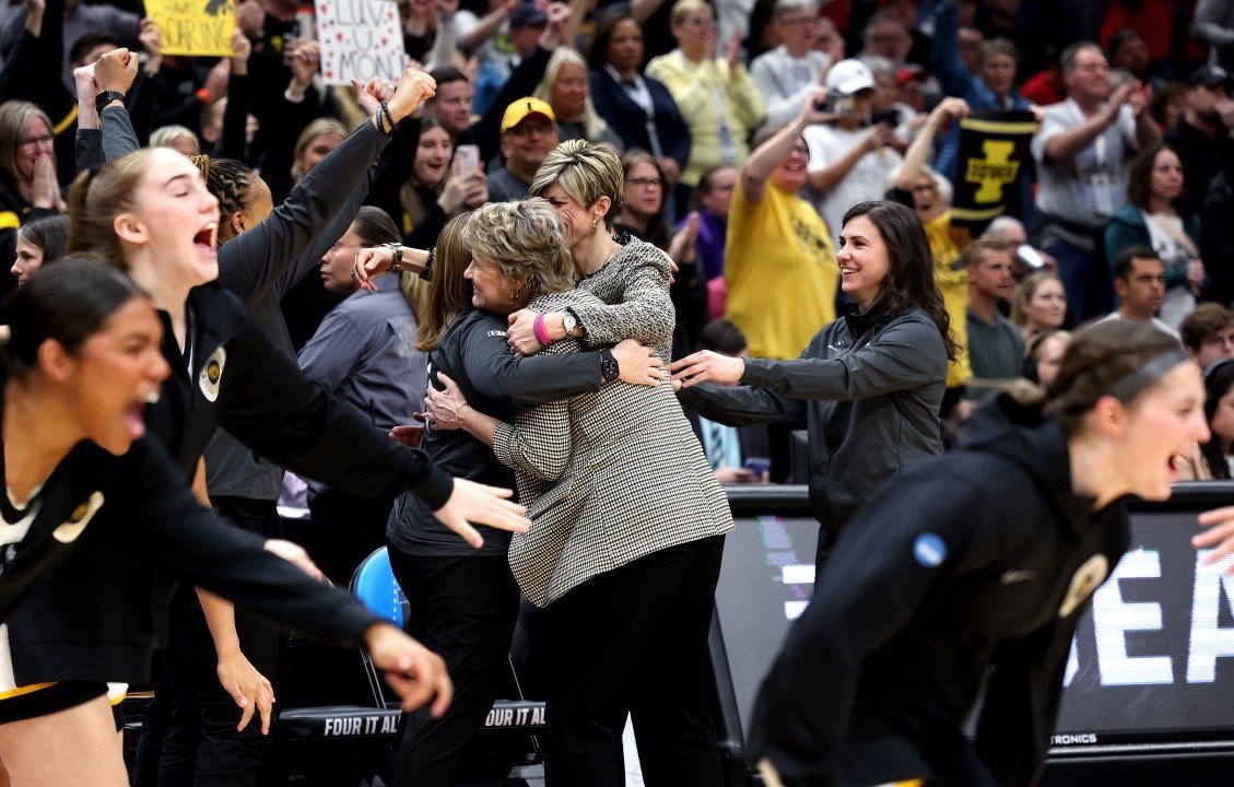 goiowa's tweet photo. Getting to work with these two &amp; realizing a dream, will forever be 1 of the most special moments, among so many, we’ve been blessed to have together.🙌🏻 @LisaBluder &amp; @jenfitz21 are truly 🐐 coaches. But,most importantly they’re 🐐friends that I’m so thankful for &amp; love so much❤️ https://t.co/HwBvlyYBtj