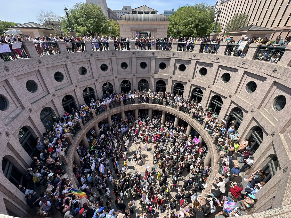 lmcgaughy's tweet photo. The crowd is chanting “no place for hate.” Here’s a view from the top. #txlege #lgbtq https://t.co/NtIWjb66ki