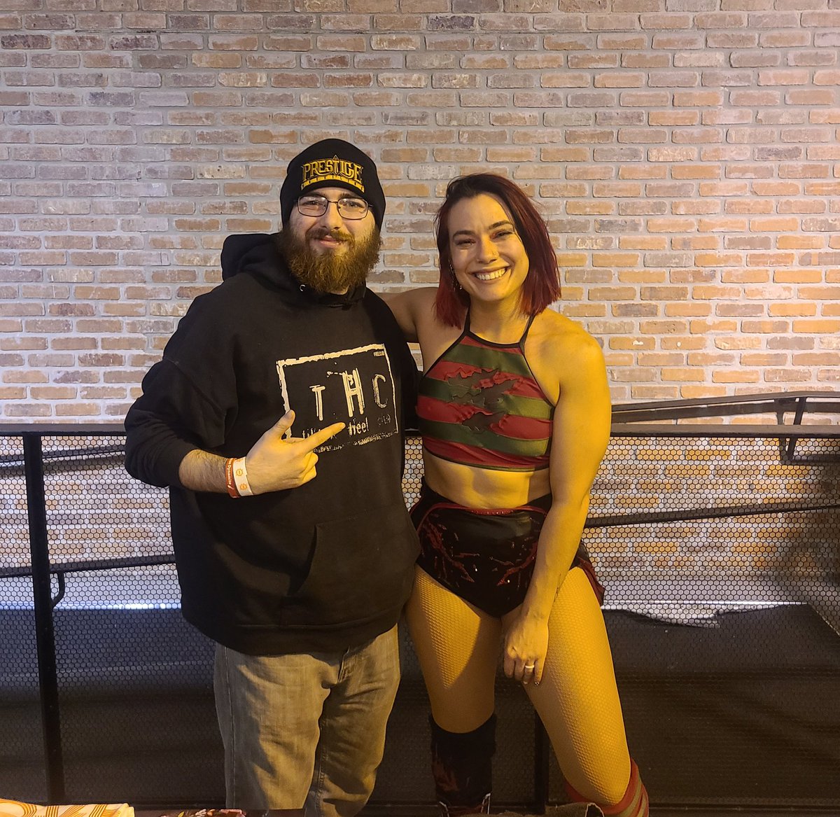 Last night was awesome to see @Kelly_WP perform live again. #BoundForGlory was the 1st time I got that chance when she was in the CallYourShotGauntlet, but to watch her have the match she did with @mashaslamovich was something special. Thank you for being so great
#HybridMoments