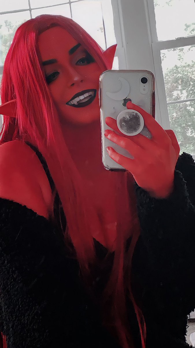 Minthe ❤️‍🔥🪴

#loreolympus #cosplay