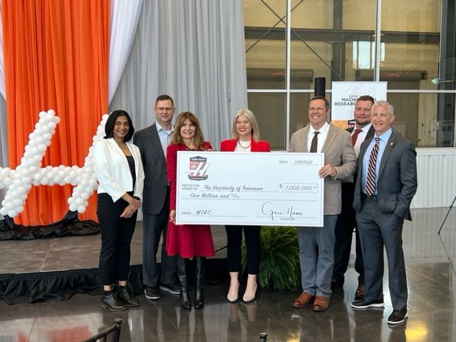 AmerCuttingEdge's tweet image. We are honored to be part of recognizing the newest facility supported by the Gene Haas Foundation at TN Made today. Kathy L. presented Tony Schmitz of the @UTK_TCE with a check for $1,000,000 to support research and training like ACE in this beautiful facility.

#beace #MFG
