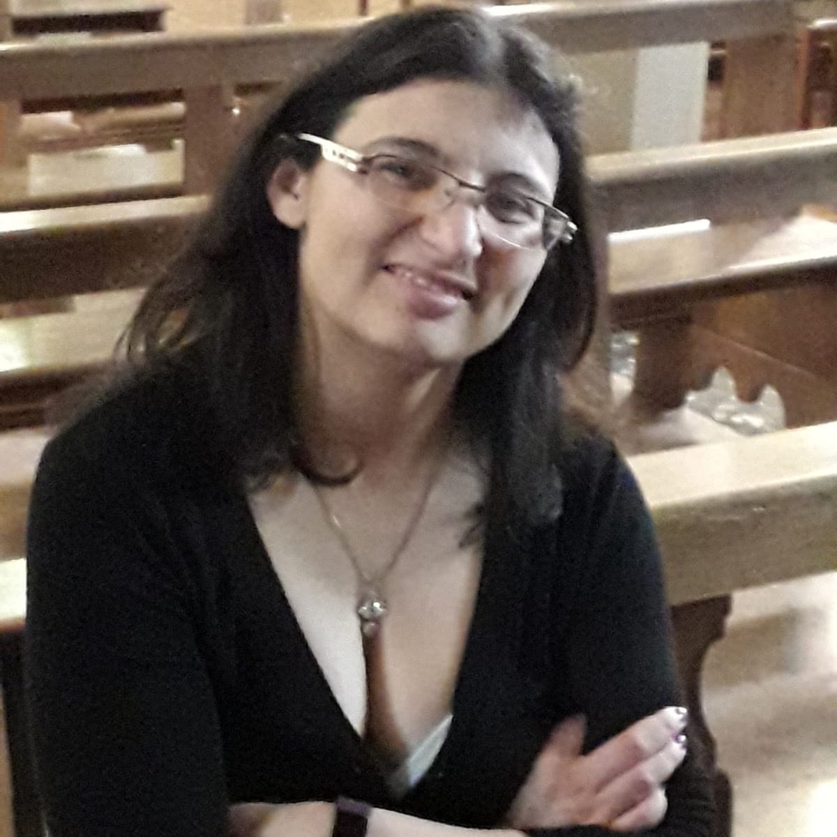 El_Ser_Autrice's tweet photo. Ciao ragazze e ragazzi! Buon decollo di settimana. 
... Io sono una ...Topa di biblioteca! 😜E voi? Vi piace leggere libri? Che #libri preferite? Io ho un debole per la #WW2!
#conosciamoci https://t.co/eUZtKz4ZNy