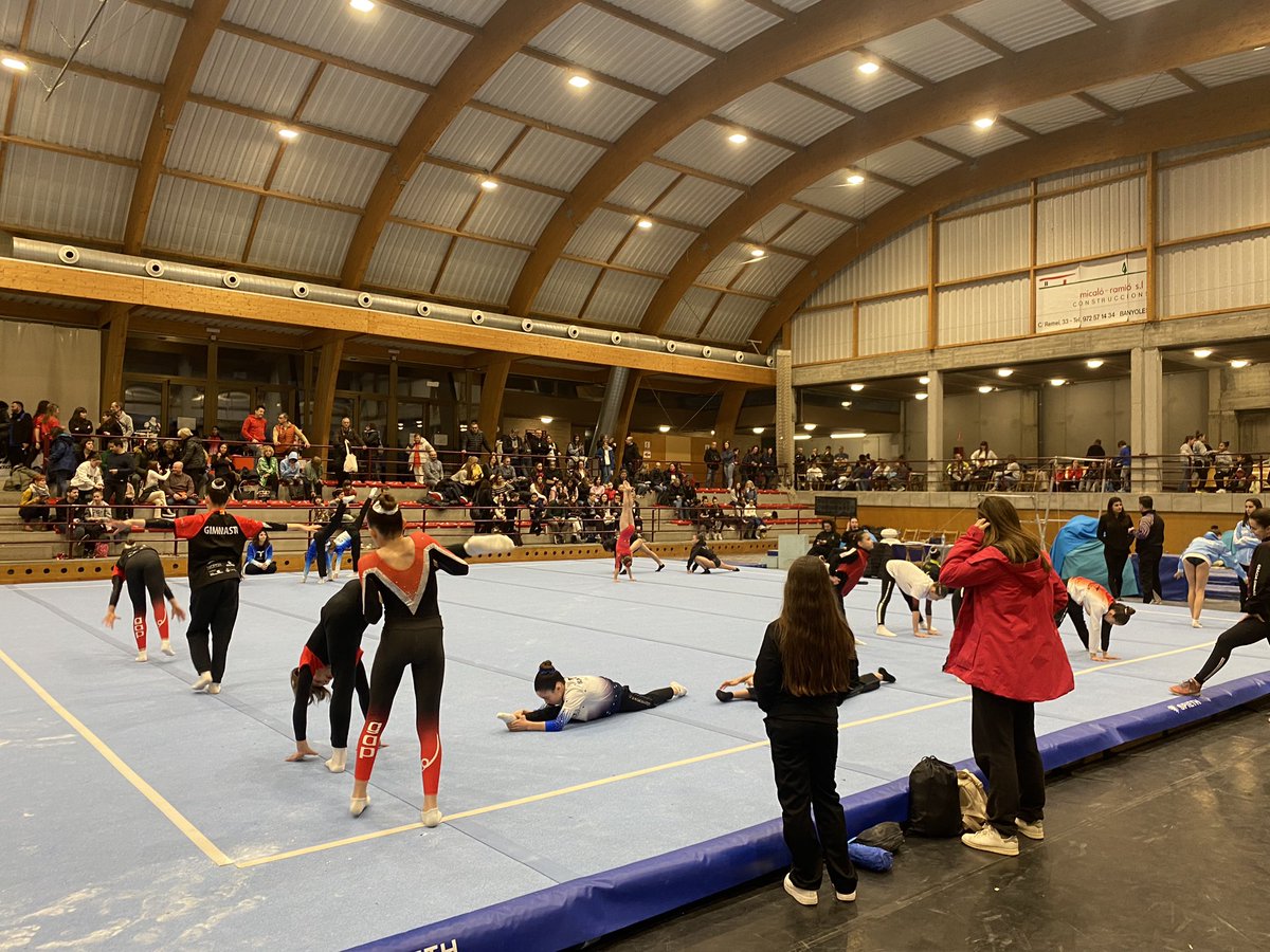 Avui al ple <a href="/Aj_Besalu/">Ajuntament de Besalú</a> hem aprovat, per unanimitat, donar suport al <a href="/GAPorqueres/">GAP</a> i a l’Ajuntament de <a href="/ajPorqueres/">Ajuntament Porqueres</a> per tal que disposin d’unes instal·lacions adequades per exercitar-se i poder continuar i millorar la dinàmica de competició. #gimnàstica <a href="/GimcatFCG/">Federació Catalana de Gimnàstica</a> @AnnaJul15445212