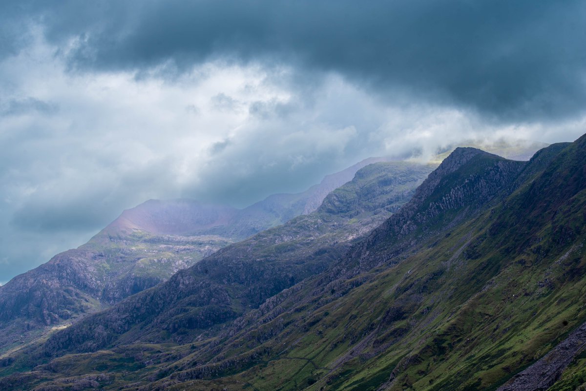 A mountain range in Snowdonia

#snowdoniamountains #snowdonia #wales #walesphotography