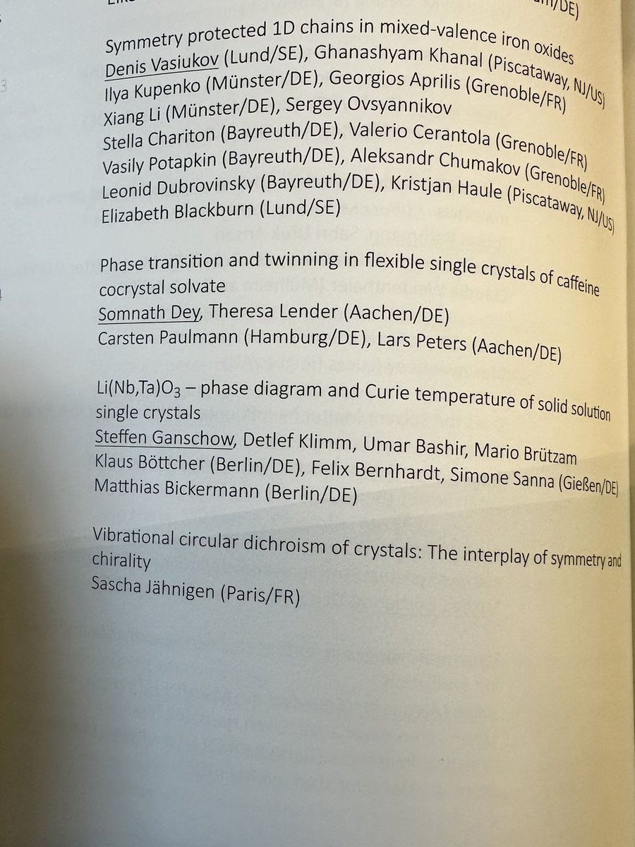 Taking new perspectives this week at the annual meeting of the German crystallographers. This afternoon I gave my talk on solid-state #VCD spectroscopy and  the #chirality of crystals. 
#DGKconference #dgk31 <a href="/Chimie__ENS/">Chimie ENS</a> <a href="/psl_univ/">Université PSL</a>