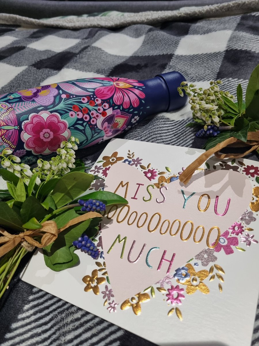 PUNCAbibea's tweet photo. Today I finished my makeup hours with SHIP, gutted to be leaving 💔
They have been the loveliest people to work with and so greatful to them 💕 
#punc20 #puncplacement https://t.co/ChW9ZBxQVJ