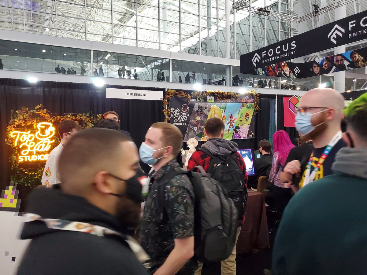 Went to PAX this weekend &amp; stopped by <a href="/TopHatStudiosEN/">Top Hat Studios, Inc.</a>'s booth to show some support for my fellow publishees:

<a href="/OvaMagica/">Ova Magica</a> 
<a href="/AthenianRhapso1/">Nico - Wishlist Tales of Tuscany on Steam!</a> 
<a href="/TinyLifeGame/">Tiny Life (only active on the 🦋 app)</a> 
<a href="/elementallis/">Elementallis</a> 

Was packed but to my knowledge everyone made it out alive. I'll be sure to grab all these games this year 😇