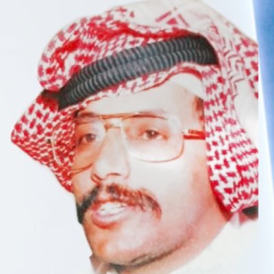 الرخاء غيمٍ يمرك والشقى لابده
والليالي ما هي بدايم ربيع وقمرا 

عبدالله العير رحمه الله