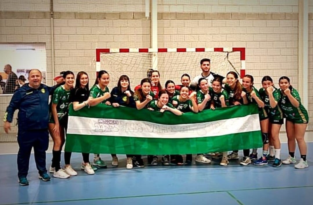 FABM_Malaga's tweet photo. Éstos serán los cuatro equipos que nos representarán en el próximo #Cadeba2023 de la @FAndaluzaBM en categoría Cadete Femenino.
Pasarán los siguientes clasificados: 
1° @MaravillasBm 
2° @cdpuertosol
3° @AlsurBMATQ 
4° @cbmsfa_mijas 
Suerte a todos ellos !🤾 https://t.co/MEVhKvxMrc