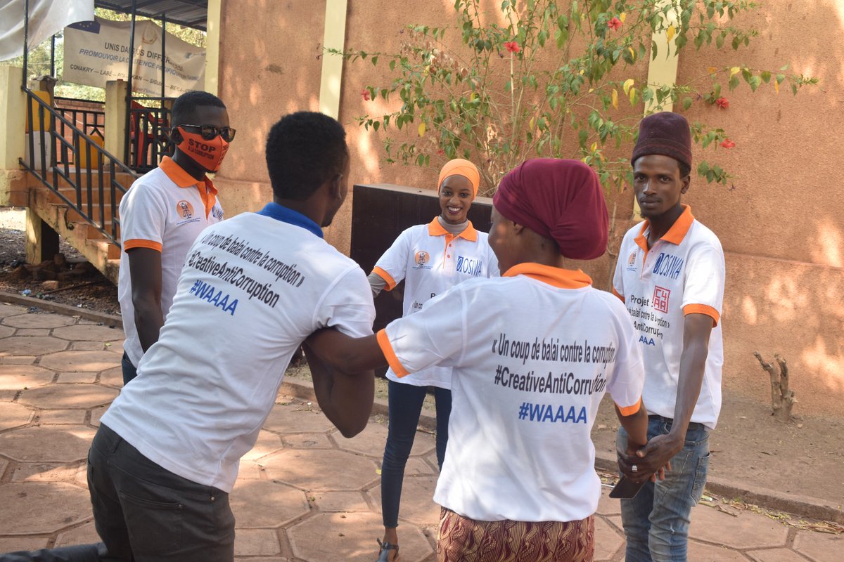 Vigilanceword's tweet photo. #STOPALACORRUPTION
Des soldats contre la Corruption bien outillés en activisme créatif.
#WAAAA
#CreativeAntiCorruption
@niallee04 @cntguinee1 @OpenSocietyAfr @Adfguinee @anlcguinee https://t.co/GdrxSRG19l