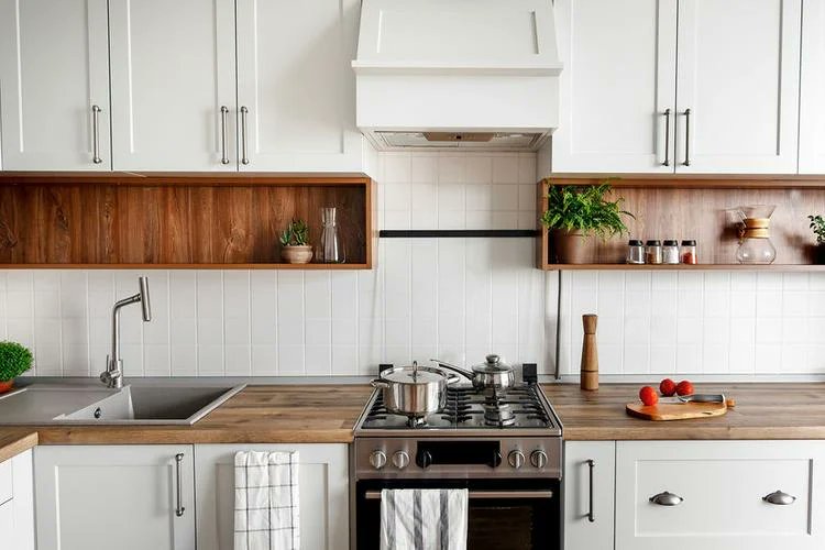 HomeDecorsHQ's tweet photo. Kitchen goals! We are loving this beautiful simple kitchen design. Let us know what you think in the comments below.
#kitchen #kitchengoals #kitchendesgin #home #homeykitchen #simple #design #beautifulkitchen https://t.co/20tbmOOme2