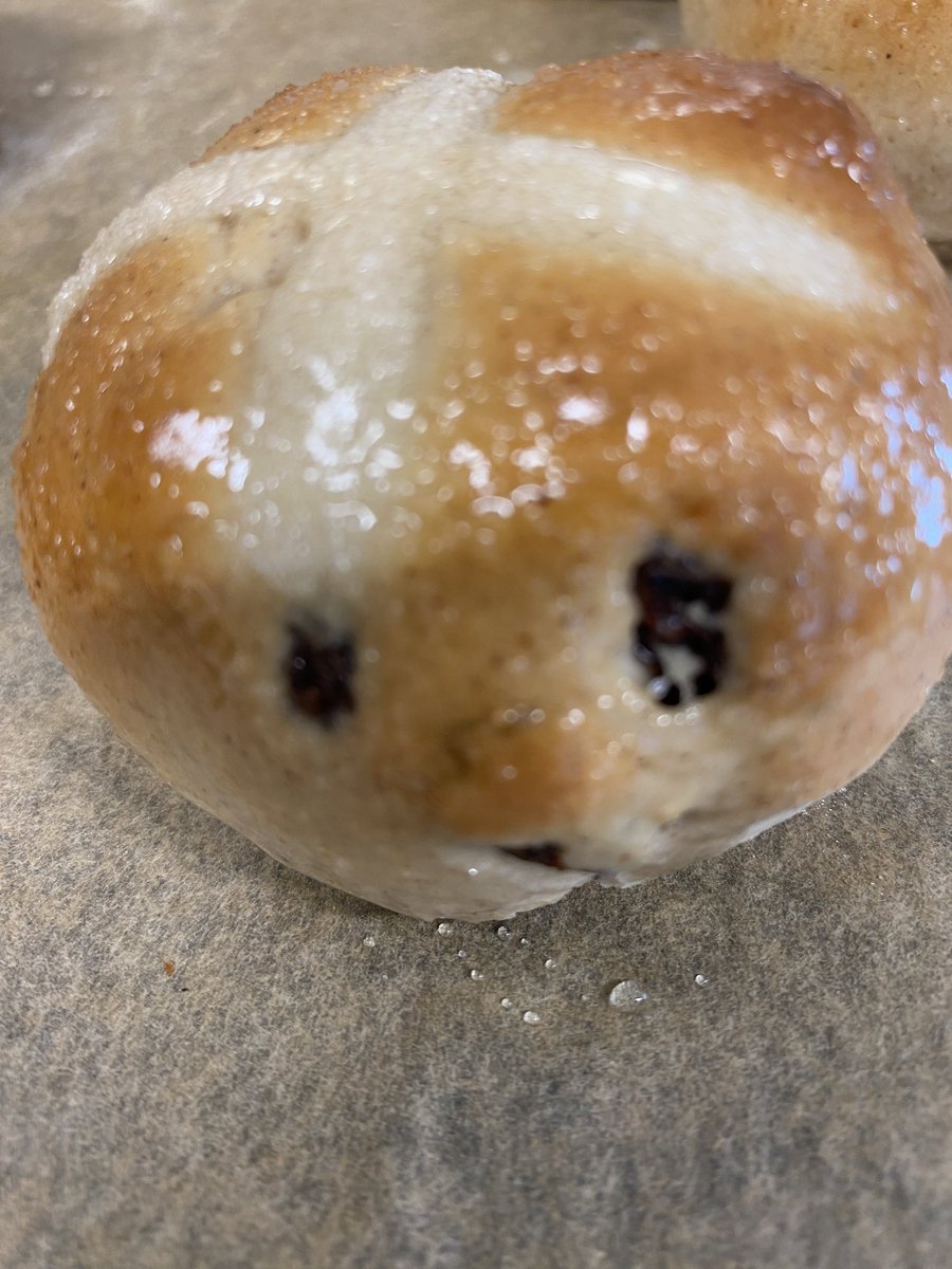 Seasonal baking with Y9 today. Check out the face 😂🐣