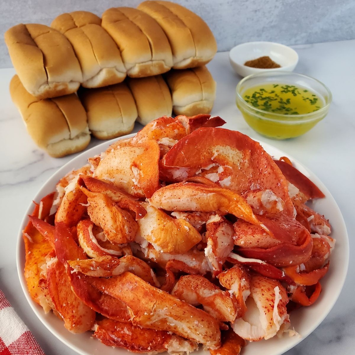 PescatoreNY's tweet photo. 🦞🗽 Our Maine Lobster Meat is a fan-favorite and our authentic lobster meat makes for the ultimate lobster roll - no trip to New England needed! 🦞🗽 https://t.co/EhJyuoQWt1 https://t.co/RPlLL60tYt