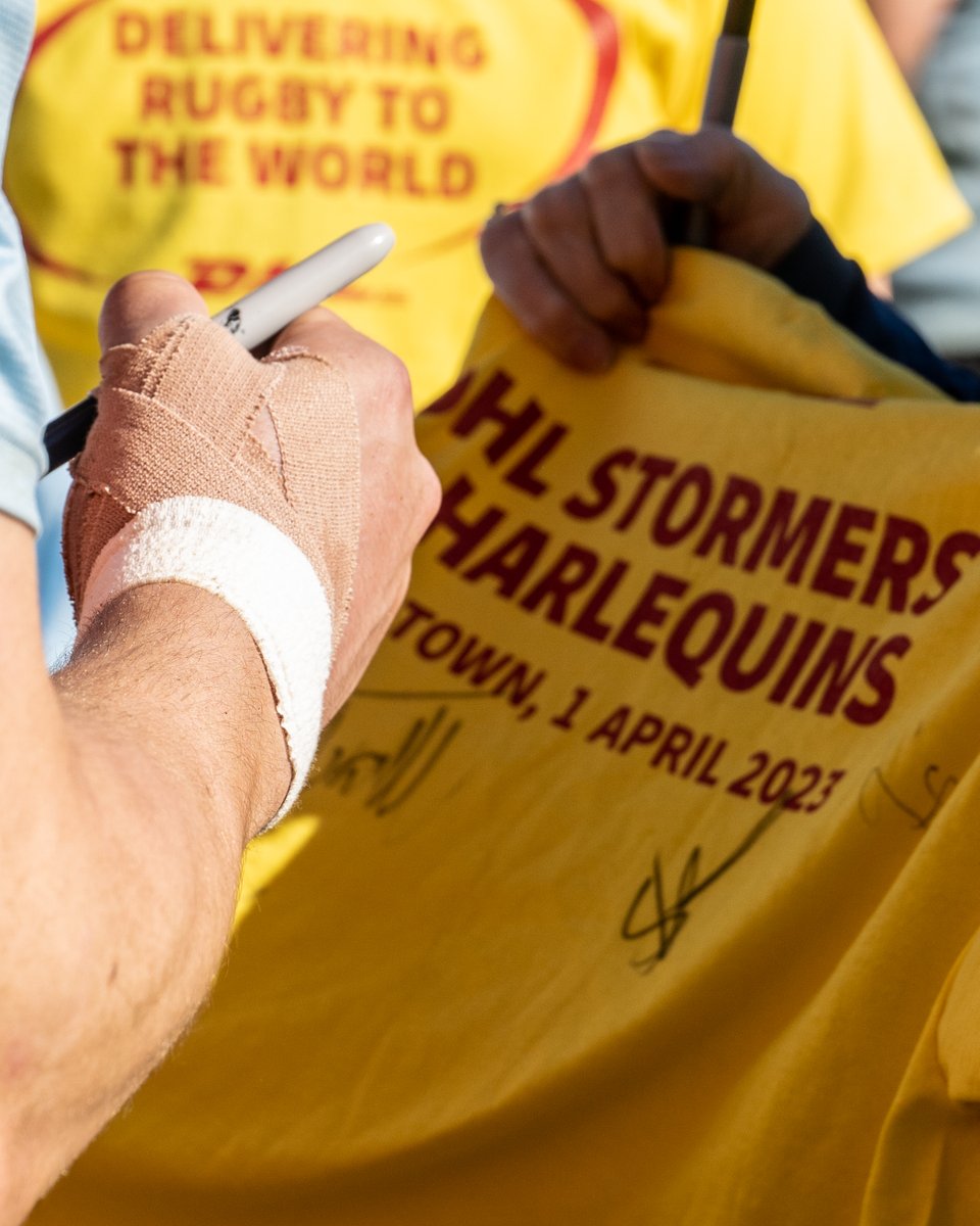 📸 Great to welcome <a href="/StMichaels1953/">St Michael Catholic Primary School & Nursery</a> to training last week as part of <a href="/DHLRugbyUK/">DHL Rugby UK</a>'s Delivering Rugby to the World initiative. 

👋 Sending the team off to South Africa with some good luck messages. 

#COYQ