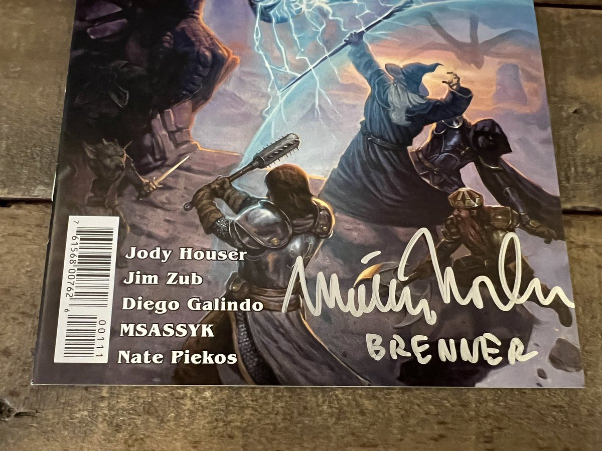 MatthewModine's tweet photo. RT + be following by Monday, April 3 for a chance to win this signed copy of #StrangerThings #DungeonandDragons #1 from @DarkHorseComics + two stickers from @PaniniAmerica. I’ll pick one winner and announce next #ModineMonday. Good luck! #DungeonsAndDragonsHonorAmongTheives https://t.co/aFEtfeLzf3