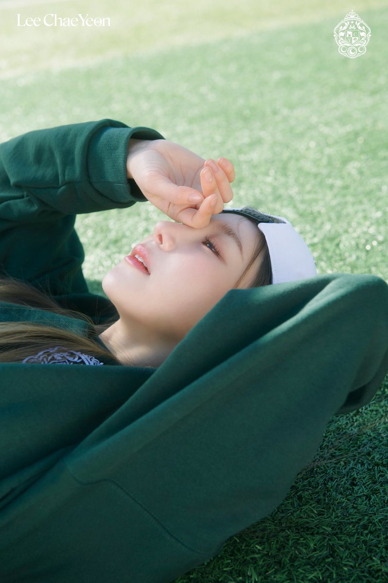 official_LCY's tweet photo. 이채연 (LEE CHAE YEON) 
2nd Mini Album [Over The Moon] 

Concept photo 📸🌕
Day #2
2023.04.12 6PM (KST)

#이채연 #LEECHAEYEON #OverTheMoon https://t.co/cbv6ifnmDB
