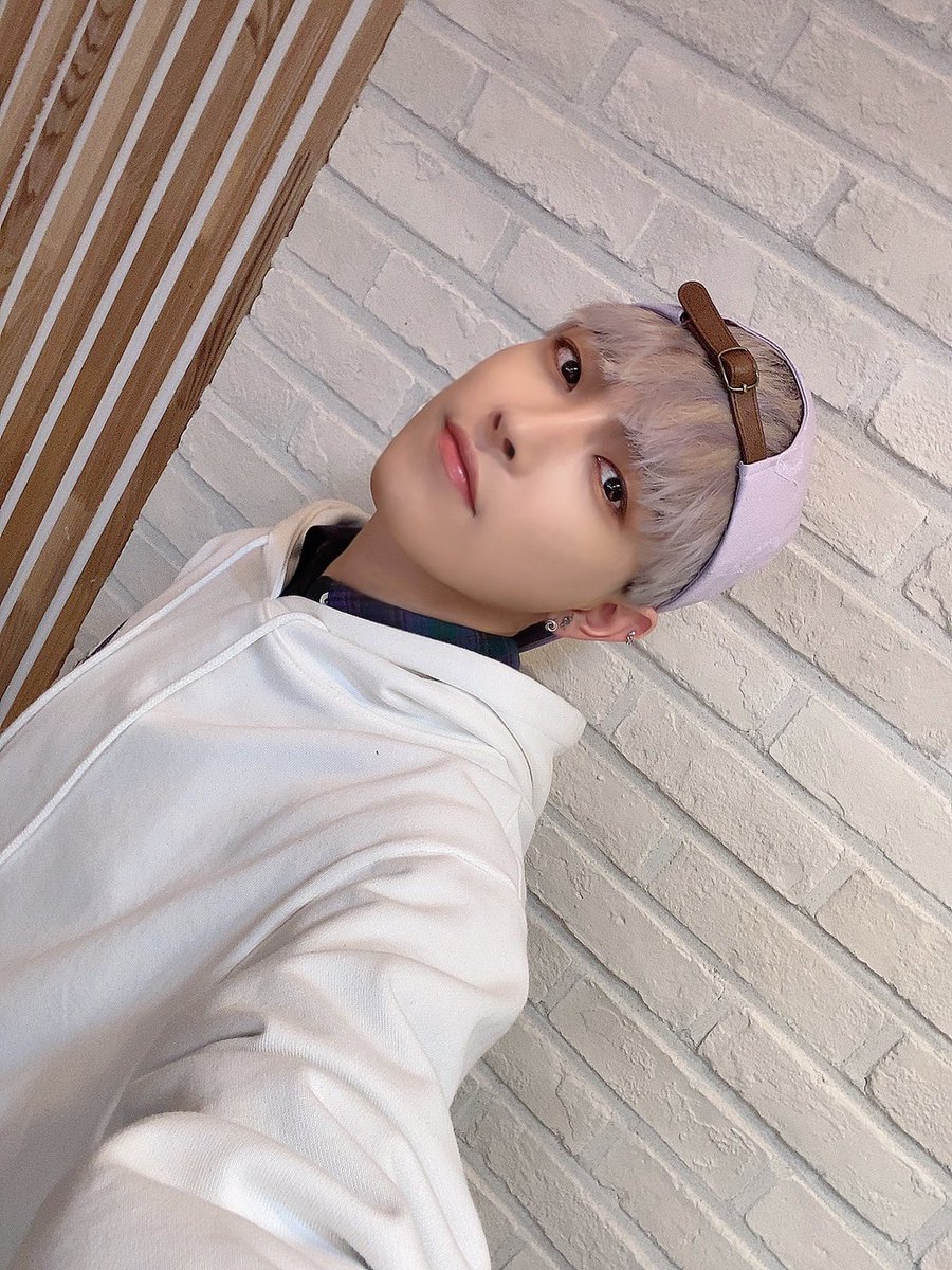 timeto_KHJ's tweet photo. [210328] 공트

#에이티즈 #ATEEZ #홍중 #hongjoong https://t.co/v3mi55k1kq