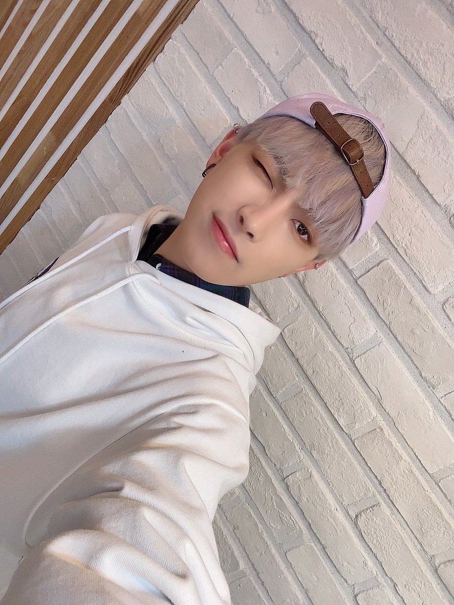 timeto_KHJ's tweet photo. [210328] 공트

#에이티즈 #ATEEZ #홍중 #hongjoong https://t.co/v3mi55k1kq