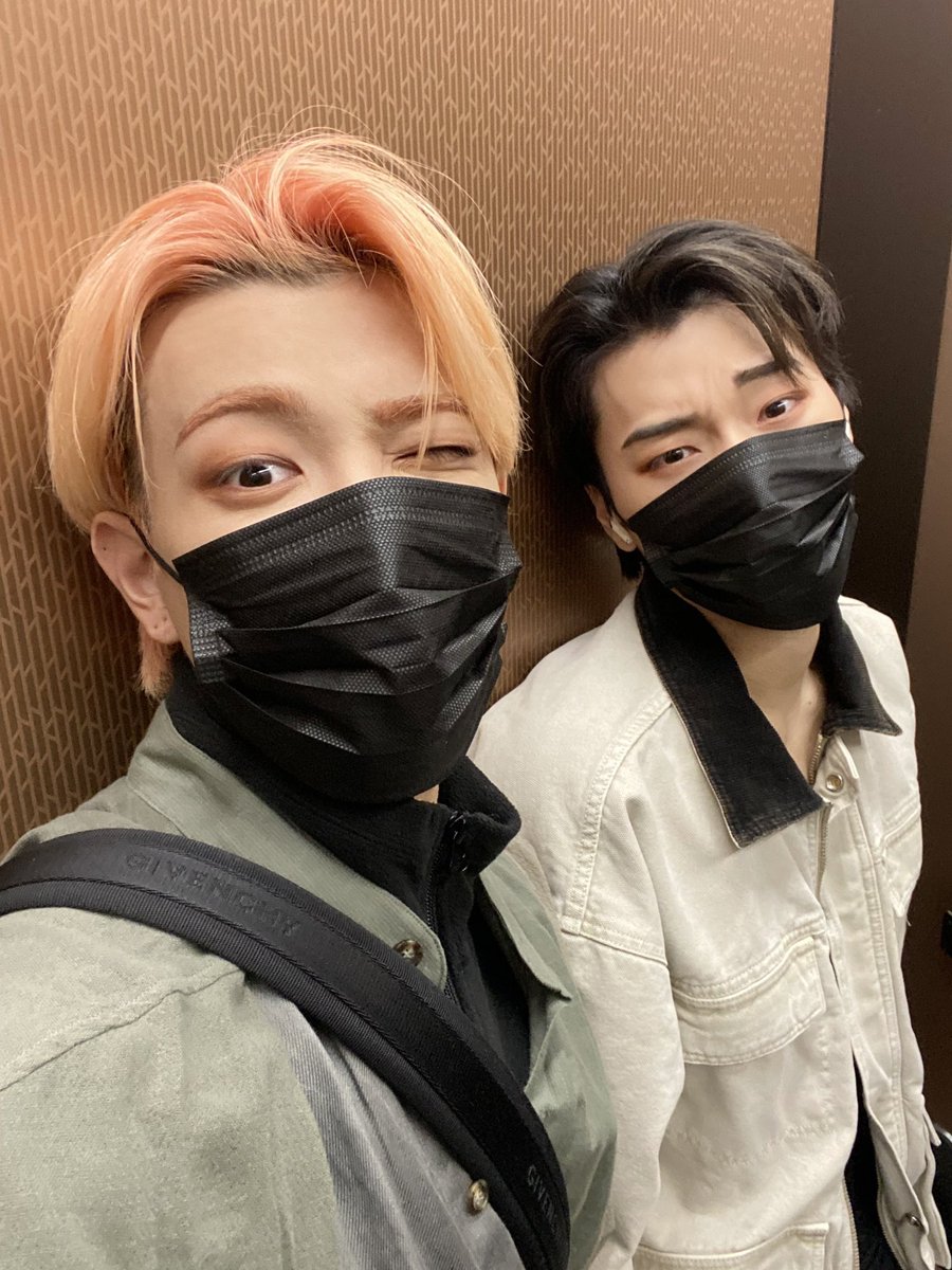 timeto_KHJ's tweet photo. [220328] 공트

#에이티즈 #ATEEZ #홍중 #hongjoong https://t.co/9CItE5pCLV