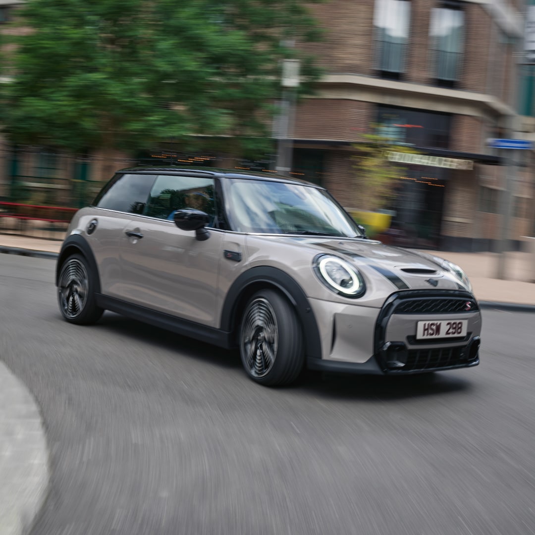 WilliamsMINI's tweet photo. Find your MINI for 2023 at Williams and enjoy one year free car insurance*. That’s clever thinking.

Explore our range of MINIs available to drive away - https://t.co/i8Ov1BVxIh

*For new MINIs ordered 1 January to 31 March 2023. Ts&amp;Cs, exclusions and further eligibility apply. https://t.co/uD3n3hnDGN