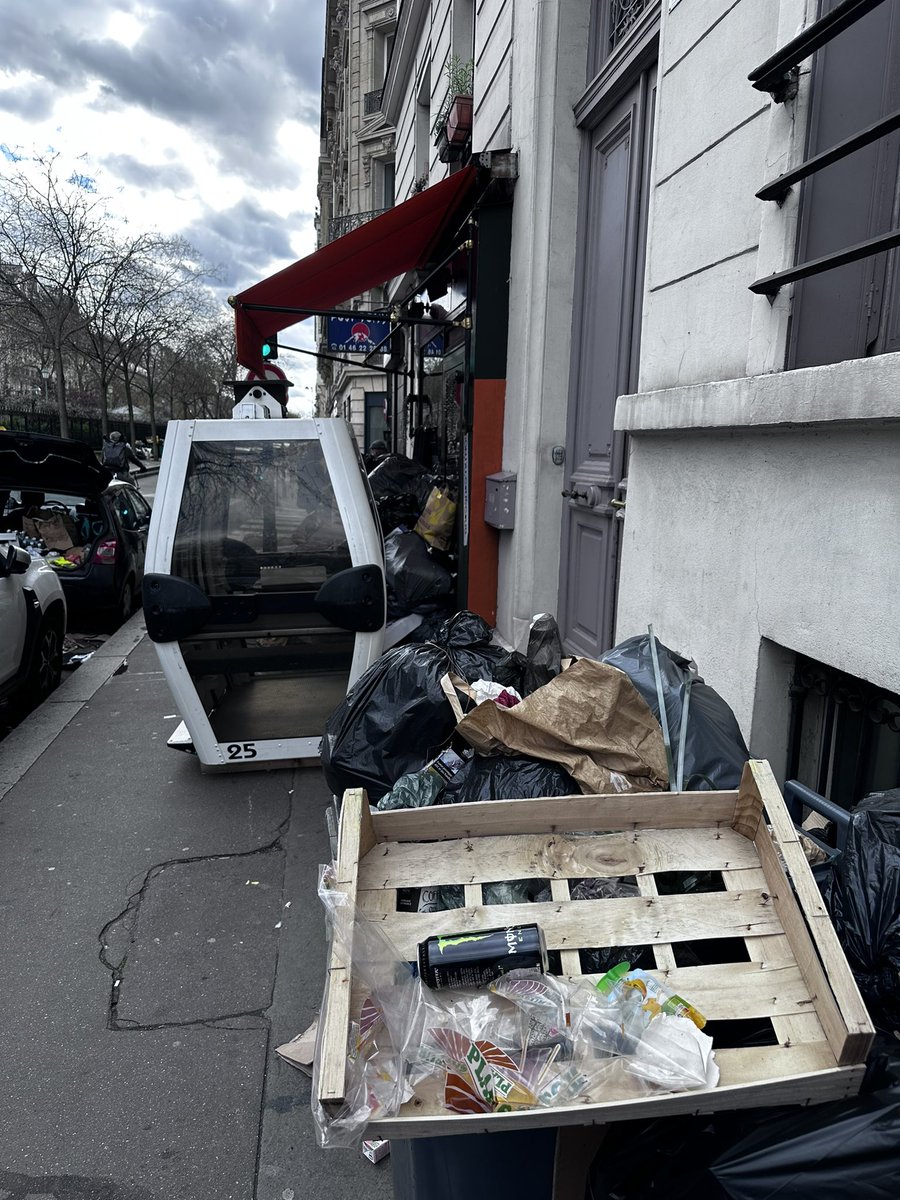 Julien Courbet tweet media