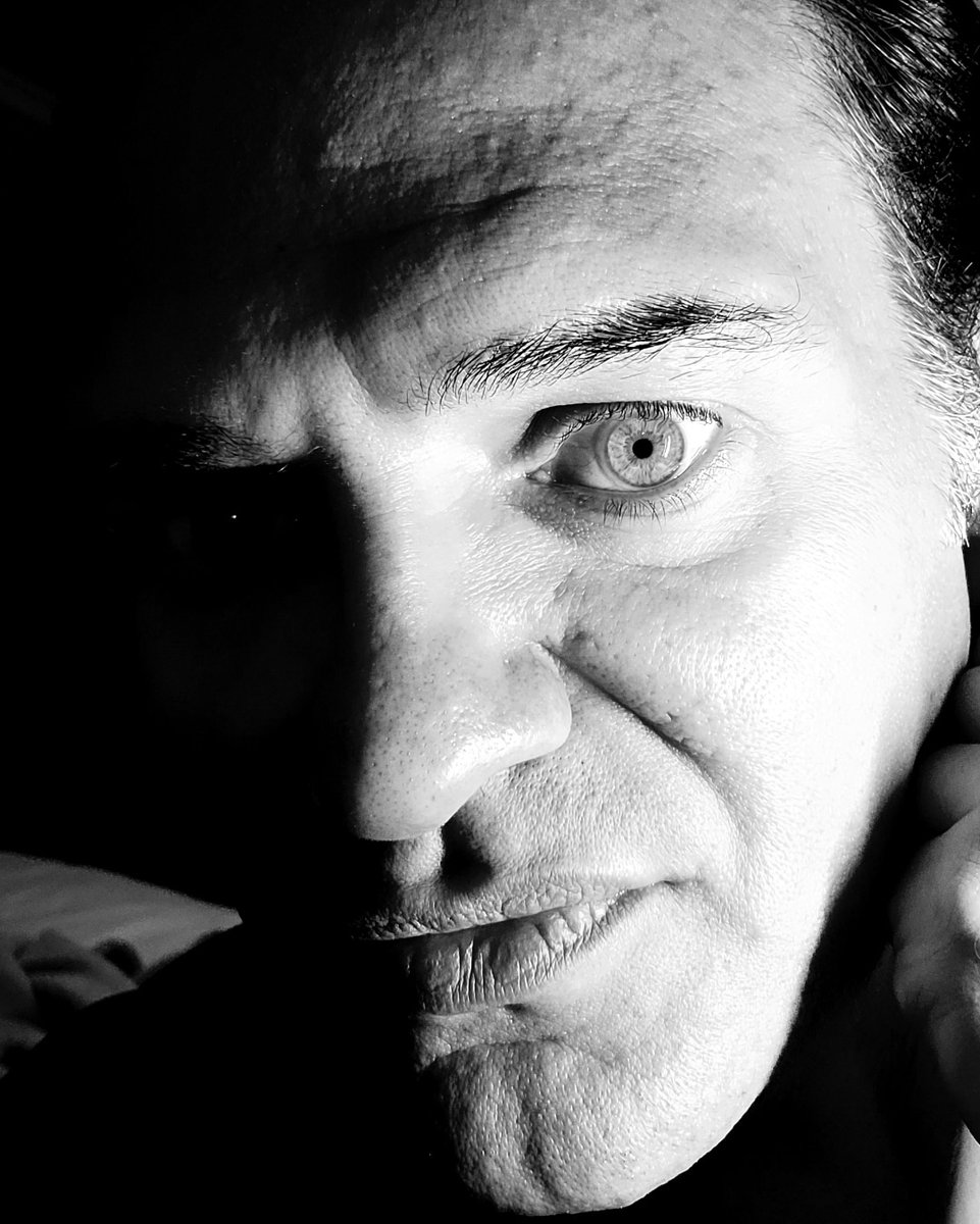 thealdias's tweet photo. The Eyes Chico, They Never Lie...Scarface #AlDias #Scarface #ItsAllInTheEyes #TheEyes #IveGotMyEyeOnYou https://t.co/w6eZkLPel2