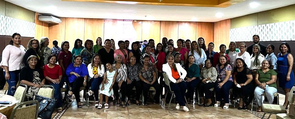 fonamupp's tweet photo. Estas actividades son parte de la ejecución del proyecto Promoviendo el Liderazgo de las Mujeres Políticas en Panamá, que financia @ParlAmericas, seguimos con nuestra misión para alcanzar nuestra visión, de igualdad política. https://t.co/rzZBGaC7Fu