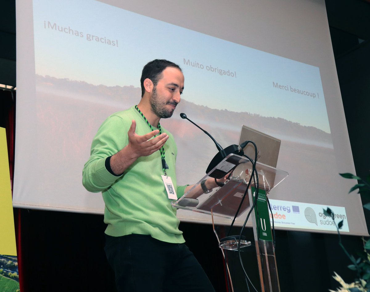 AgroGreenSUDOE's tweet photo. Hamid Yammine, responsable de comunicación del proyecto, habló sobre el impacto social de #AgroGreen-SUDOE (@Sudoe5) en los últimos tres años. Parte de ese impacto, puede ser visualizado y escuchado en la sección de resultados de nuestra página web: https://t.co/7nPBudGU82 https://t.co/MNKntUJrUf