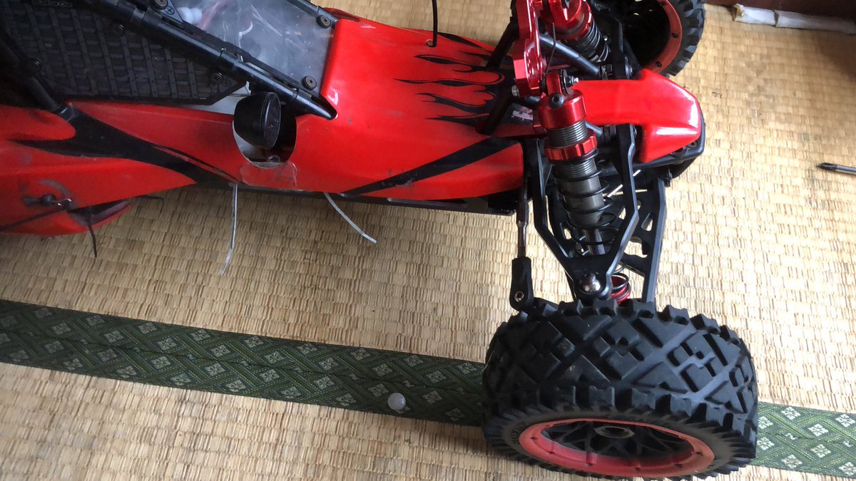fivigreds's tweet photo. Rovan WLT & Baja 450
#HPIBaja5B
#Losi
#Rovan https://t.co/CfrXqxKgY3