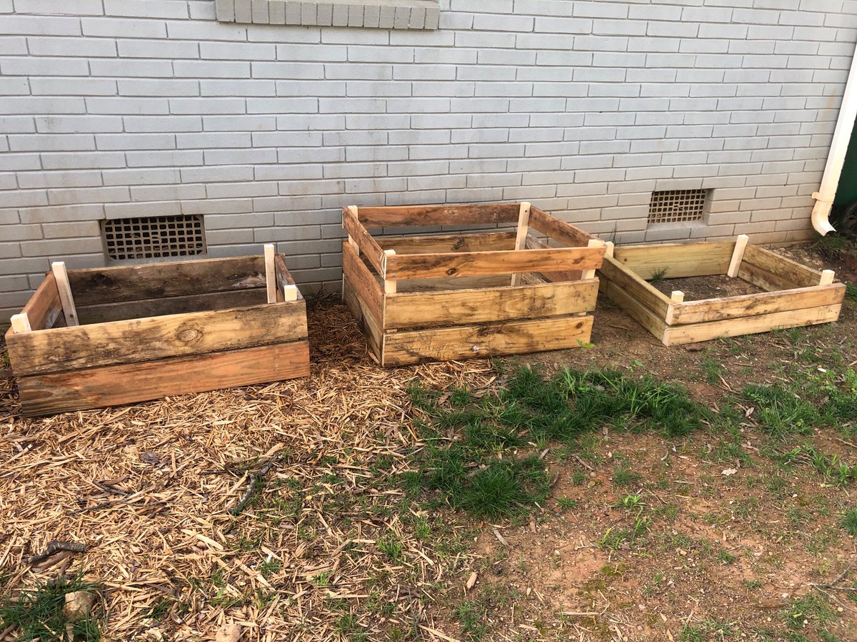 Julie Goff tweet media