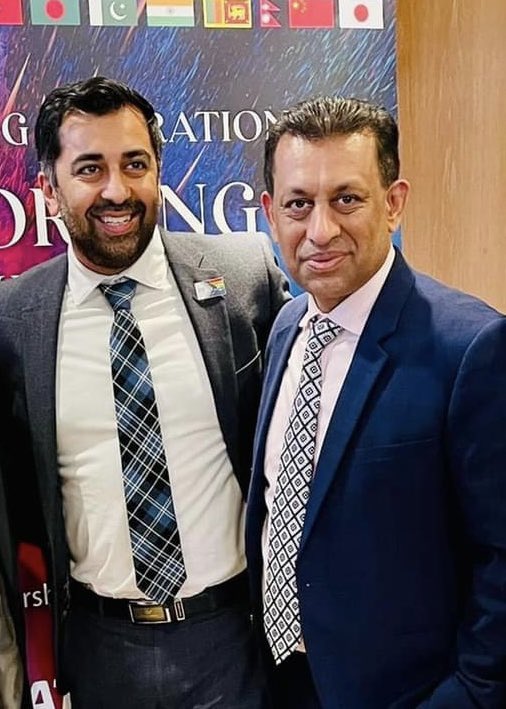 FoysolChoudhury's tweet photo. I extend my sincere congratulations to @HumzaYousaf on his election.

It is important to reflect on this significant moment for Scotland who will soon see it's first First Minister from an ethnic minority background. https://t.co/dNWfT0Zvka
