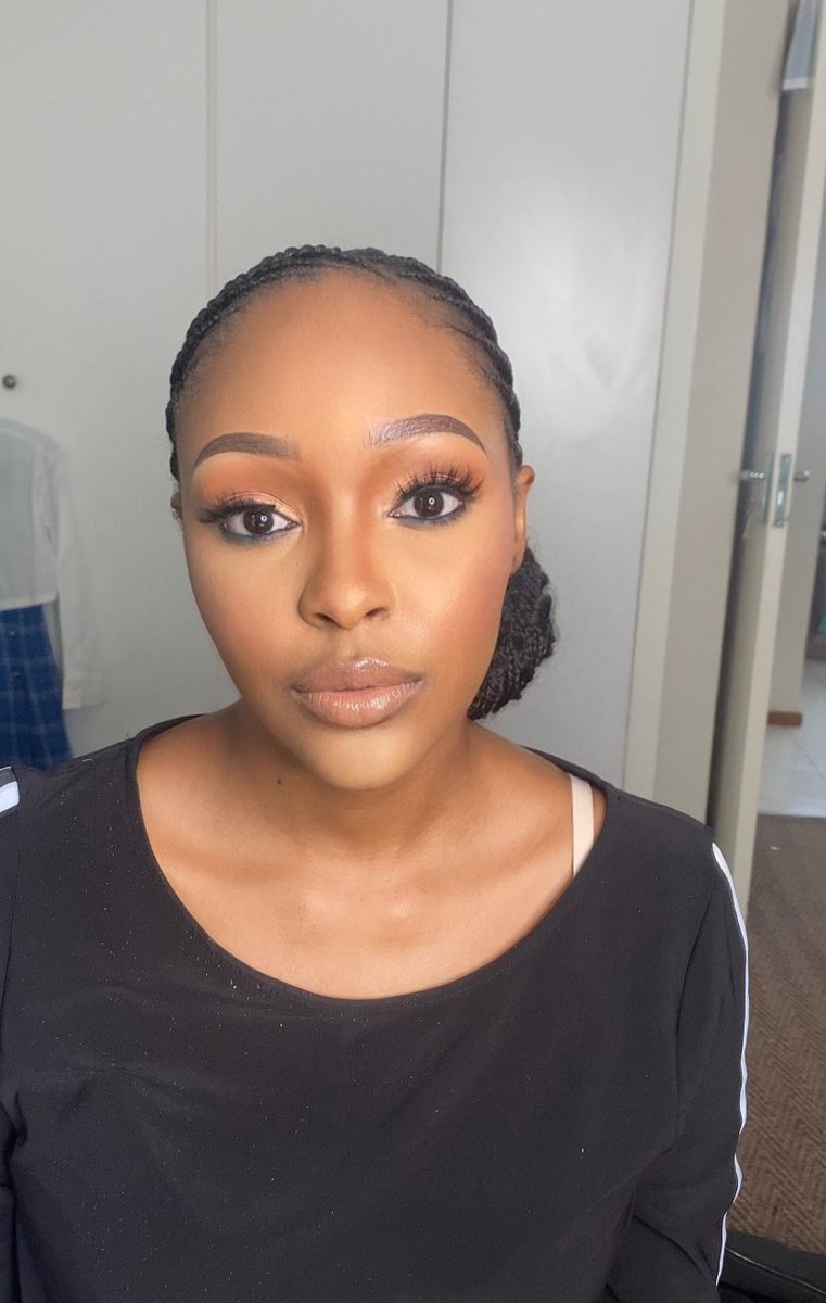 Graduation season is upon us, to book contact us on 0630653594 #GirlTalkZA #sandtonmua #makeupartistinsandton #TikTokviral