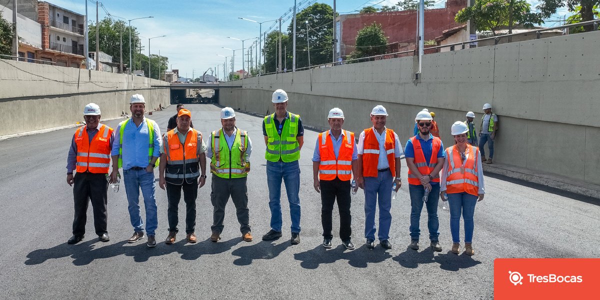 TresBocasPy's tweet photo. 📢 Se viene una nueva experiencia de circulación en Tres Bocas.

El viernes pasado se realizaron las últimas verificaciones de los trabajos en compañía de las autoridades del Ministerio de Obras Públicas y Comunicaciones🙌 https://t.co/0H3EvGB2T2