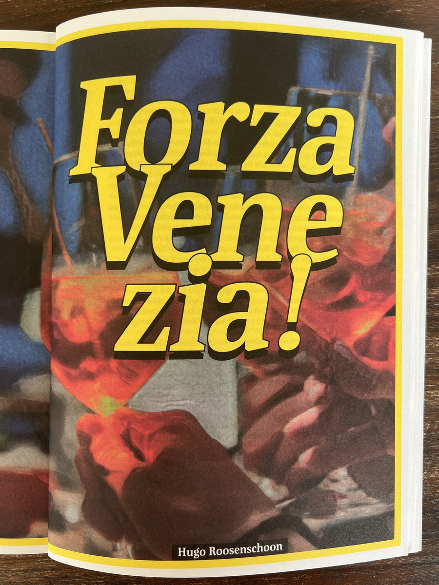 hroosenschoon's tweet photo. Mijn debuut in de nieuwe @Hardgras1 gaat over Venezia, onze investering in voetbal waar ‘t eigenlijk alleen om uiterlijk lijkt te gaan, ons werkbezoek, Iván Córdoba, hoe een bierdrinkende spits viral ging, en onze belofte aan Van Nistelrooij om te komen eten in z’n restaurant https://t.co/W7QrFoCXsg