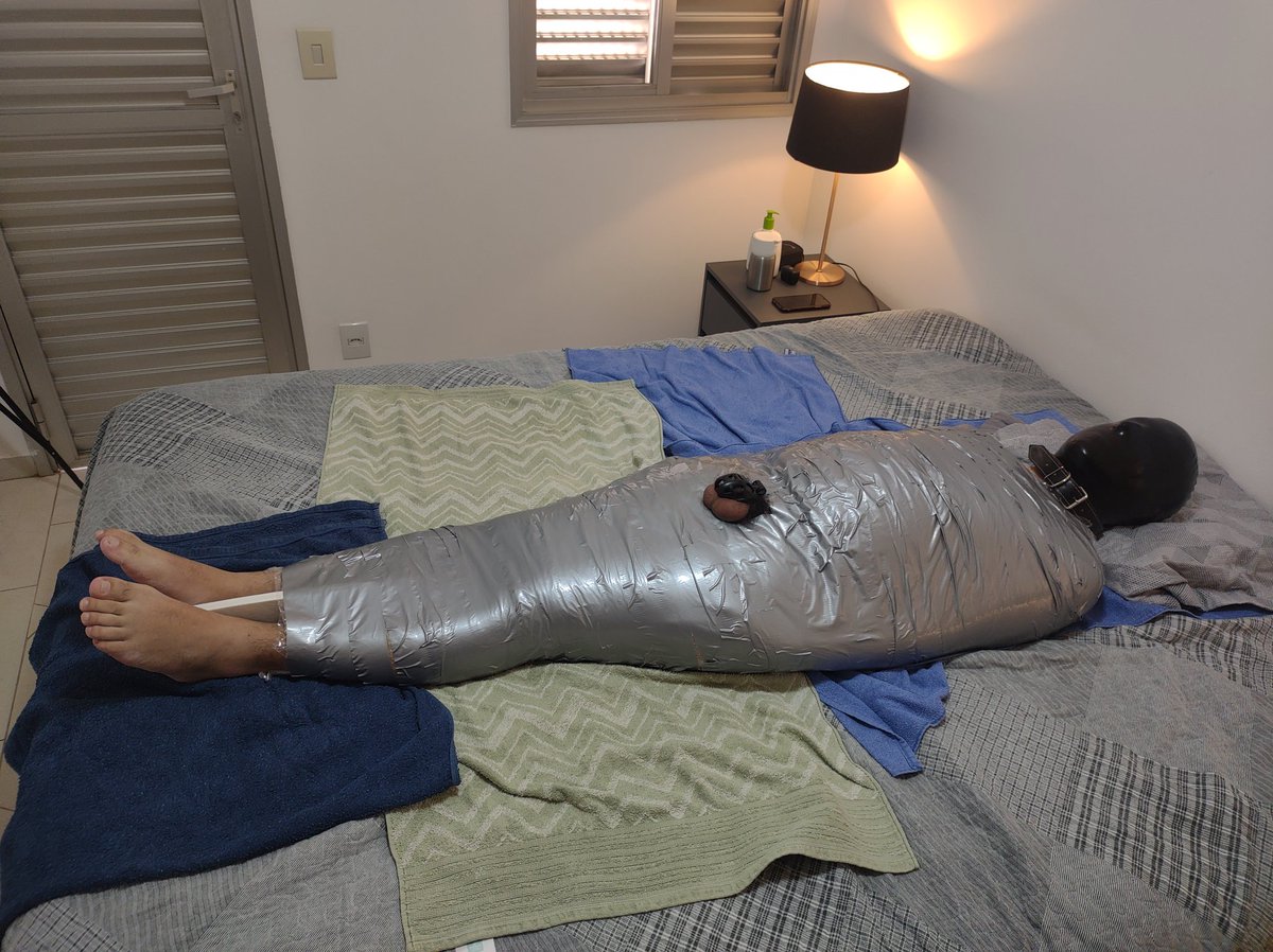 Doisdoms's tweet photo. Thank you for the gift, boy! Let's put it to good use immediately

Valeu pelo presente, rapaz! Vamos botar em uso imediatamente

#bdsm #malebondage #bdsmale #mummification #teamlocked #gaybondage #bondage #chastity #chastityslave #chastityboy https://t.co/pKdRkvKMFy