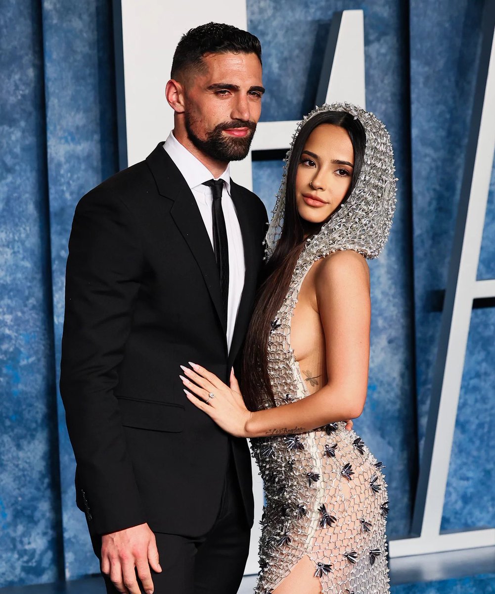 PopCrave's tweet photo. Sebastian Lletget issues statement after being accused of cheating on Becky G, announces he will enter a mental wellness program: 

“I am so sorry and know I have to do whatever it takes to earn back the trust and love you deserve.” https://t.co/L1kyelt6Ub