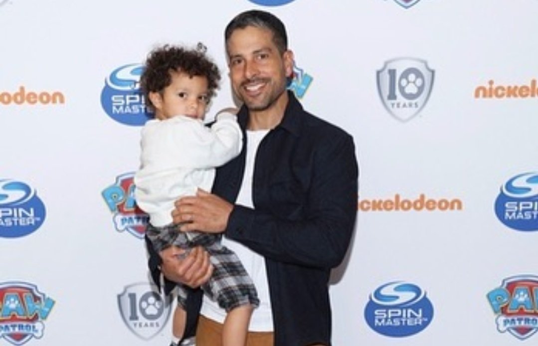 AdamRodrig51221's tweet photo. Adam and his son Bridgemont Rodriguez at Paw Patrol's 10th birthday 👨‍👦♥️
The spitting portrait of his father 😍
There were 3 years, this March 16! 🎉
Instagram : AdamRodriguezFans

#AdamRodriguez @_Adam_Rodriguez https://t.co/aoxG4vBWL6