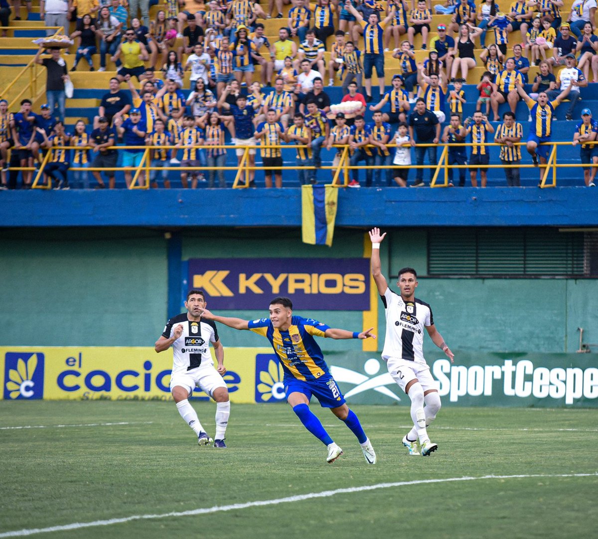 Buenos días amigos del Auriazul, les comparto estadísticas del #21 vs Tacuary por la Fecha 9 del Apertura 2023. Sebastian fue el de mejor performance, en el match disputado ayer, comparado todo el equipo. Felicidades canterano #Luqueno <a href="/SpLuquenOficial/">Sportivo Luqueño</a> <a href="/canterauriazul/">Cantera Auriazul</a>