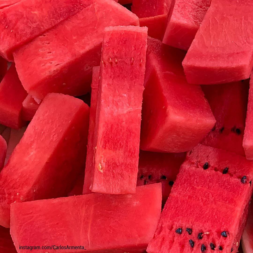 Mkz560's tweet photo. 🍉🍉 hâte de l’été pour manger ça au soleil https://t.co/Y8HF5RLouc
