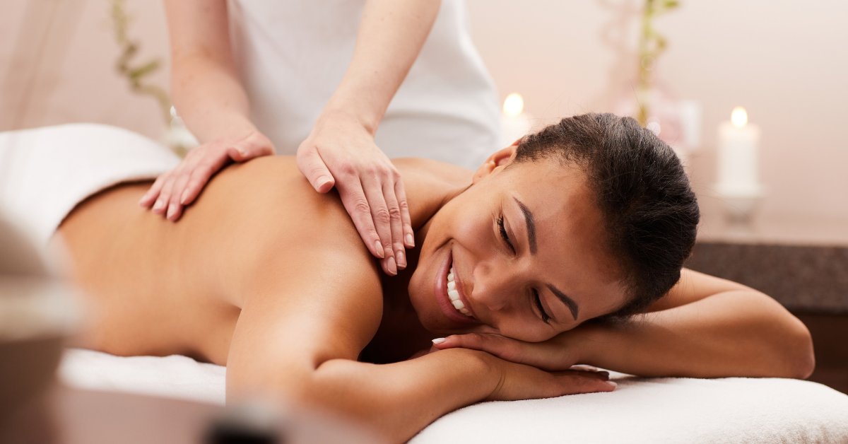 Elements_RVC's tweet image. What is a “Swedish” massage? This modality relieves muscle tension, increases blood flood, and breaks down scar tissue. To learn more about this massage experience, check out:  bit.ly/3ZtKTl5