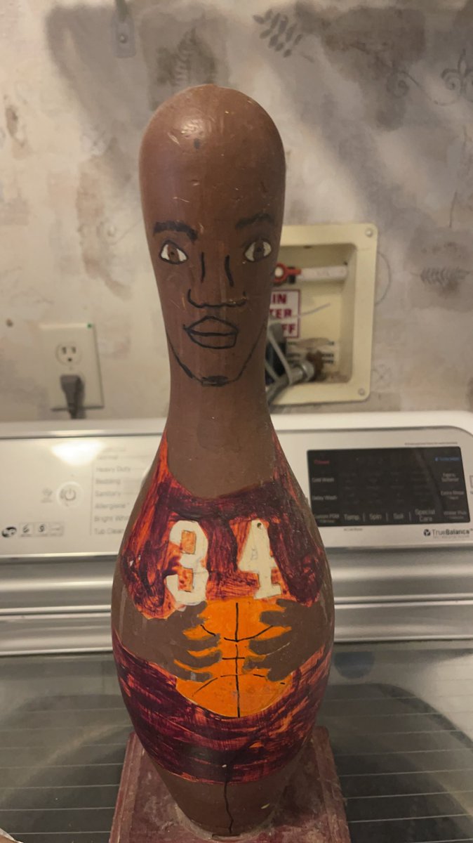 Pz_physique's tweet photo. They did our boy Charles bad 😂😂 @NBAonTNT https://t.co/rewluS9GeW