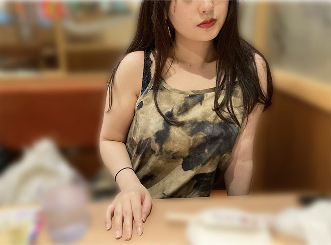 最近仕事が忙しい〜😭  更新頻度が落ちててみんなごめんなさい&hellip;🙇&zwj;♂️  バリキャリと言う名に恥じぬようりんかはもっと体力付けて頑張ります&hellip;！🔥  そろそろ暖かくなってきた季節なので肌を出していきたいな☺️<a href="/tag/xhamster"class="tags"><span>#xhamster</span></a>
