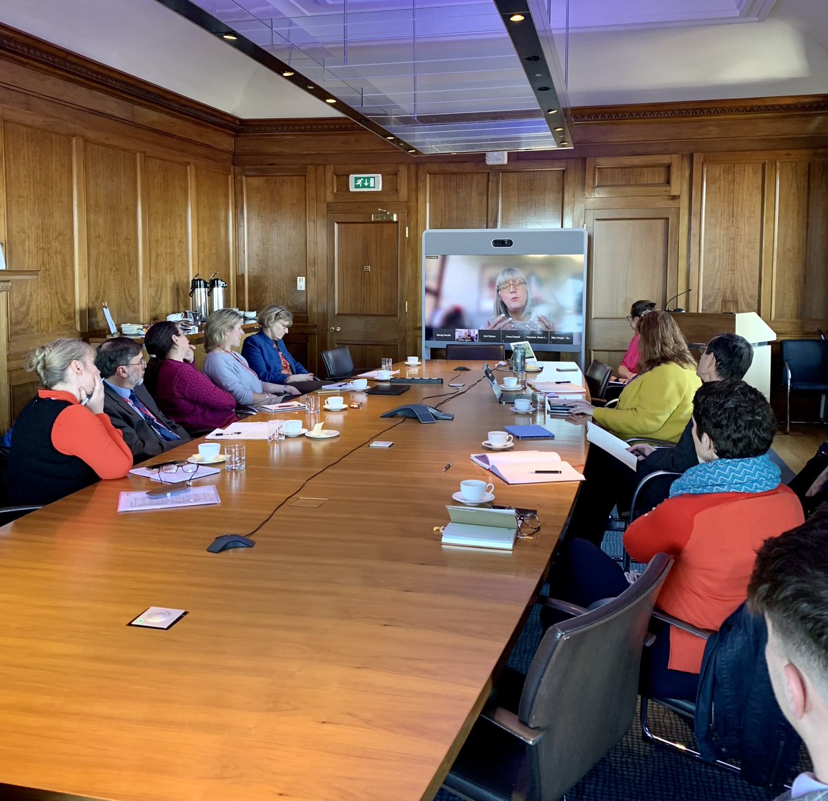 grantmakers's tweet photo. Much to reflect on following today’s meeting on alternative models and methods of grant administration. Thanks to @MarcelleSpeller and @lynnhendry for sharing their expertise and @BofSFoundation for hosting us in such style. Blog post to follow. @AliEliMac #innovation #support https://t.co/PPBBnwNP4N