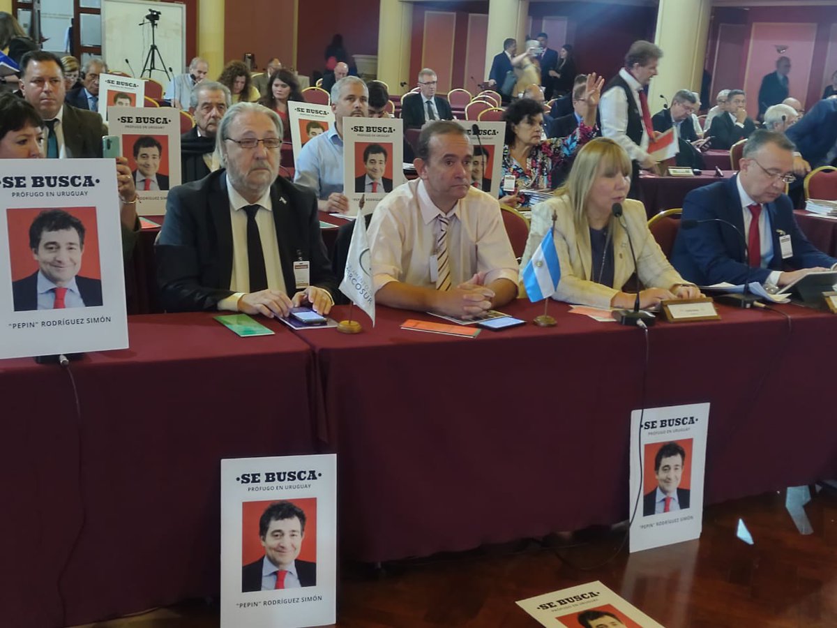 L_Etchichury's tweet photo. Parlasur hoy. #pepinprofugovip https://t.co/sA6OsC3uSC