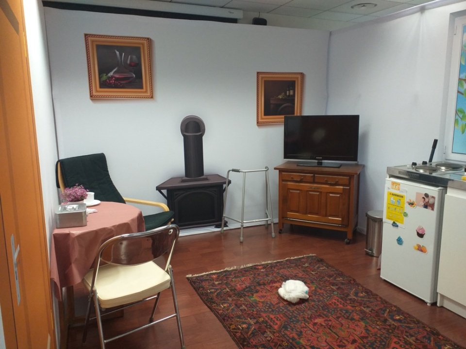 vanessaFoti's tweet photo. Retour en image sur l'#EscapeGame #ServicesàLaPersonne organisé au sein de l'agence #StRaphael
⏭️16 demandeurs d’ emploi
⏭️12 ont tenté l'aventure😎
⏭️3 entrent en formation le 4/04 ⏭️9 participent à la détection potentiels
#RecruterAutrement @poleemploi_VAR
🙏@CognevilleMuri2 https://t.co/UQdskFYdTT