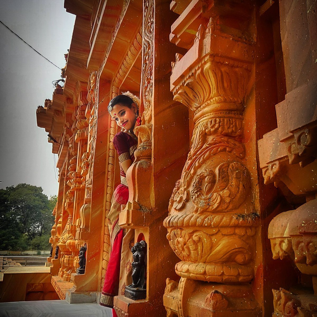 SamSwikruti's tweet photo. Hold on..🤞🤞🤞 https://t.co/R0T2r3Udkj