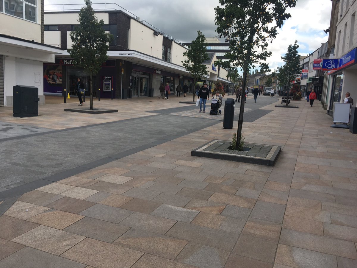 jonesoswestry's tweet photo. Previous #arborslot supplied by @jonesoswestry to @burnleycouncil - also available flush fitting for Pioneer Place if required @AEWArchitects @ericwright for #regeneration #publicrealm #construction https://t.co/xPL28ANuuG