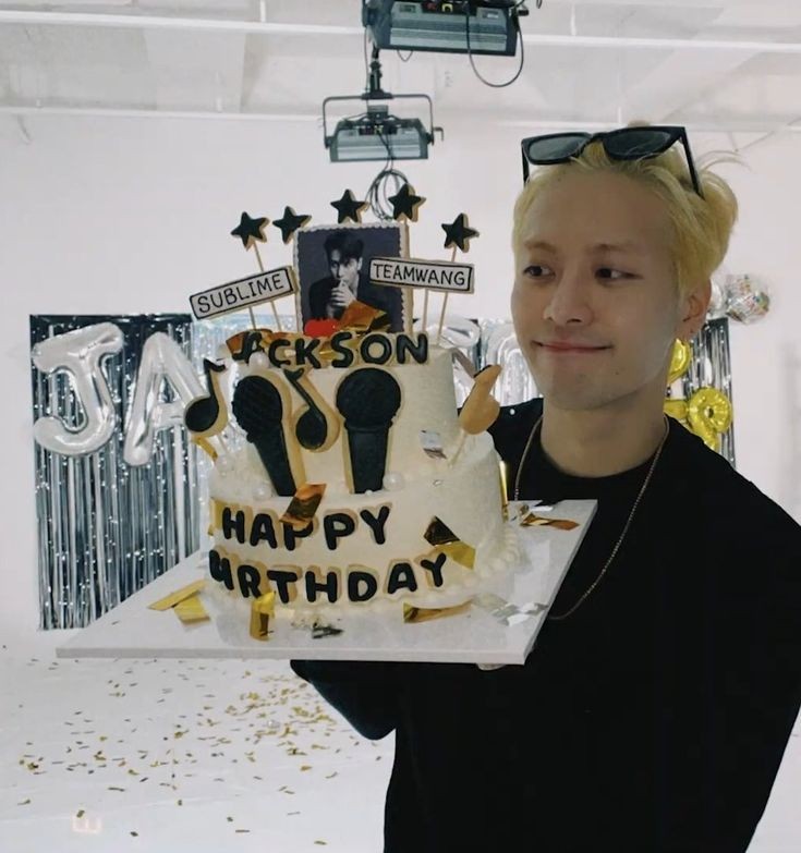 Nam_Wang852g7's tweet photo. 🎂🐢𝙃𝙖𝙥𝙥𝙮 𝙅𝘼𝘾𝙆𝙎𝙊𝙉 𝙒𝘼𝙉𝙂 '𝙎 𝘿𝙖𝙮 🐢🎂
สุ่มแจกแก้วพี่แจ็ค 4 รางวัล (เฉพาะ ฟลว)

กติกา : รีทวิต+เมนชั่นรูปJS+อวยพรวันเกิด
ติด #MAGICMANJacksonDay 

💚 ทุกเมนชั่นขออนุญาตแคปรวบรวมทำเป็นคลิป video เพื่อเก็บเป็นโมเม้นดีๆในวันพิเศษของ JS

🏆สุ่ม 29/3/66 เวลา 21.00 น. https://t.co/yS8MDftyLE